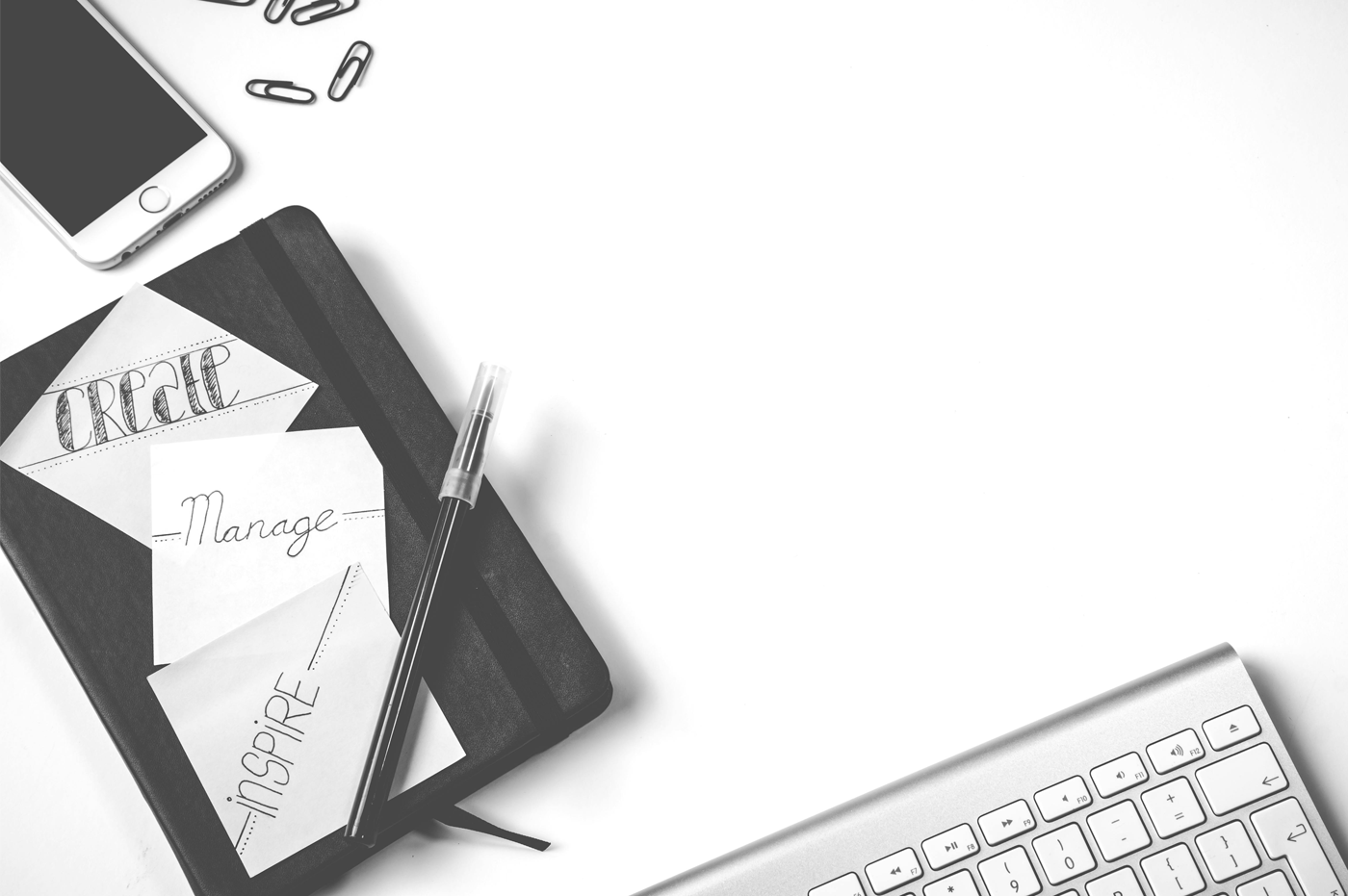 create-manage-inspire smartphone clavier et notes manuscrites create manage inspire